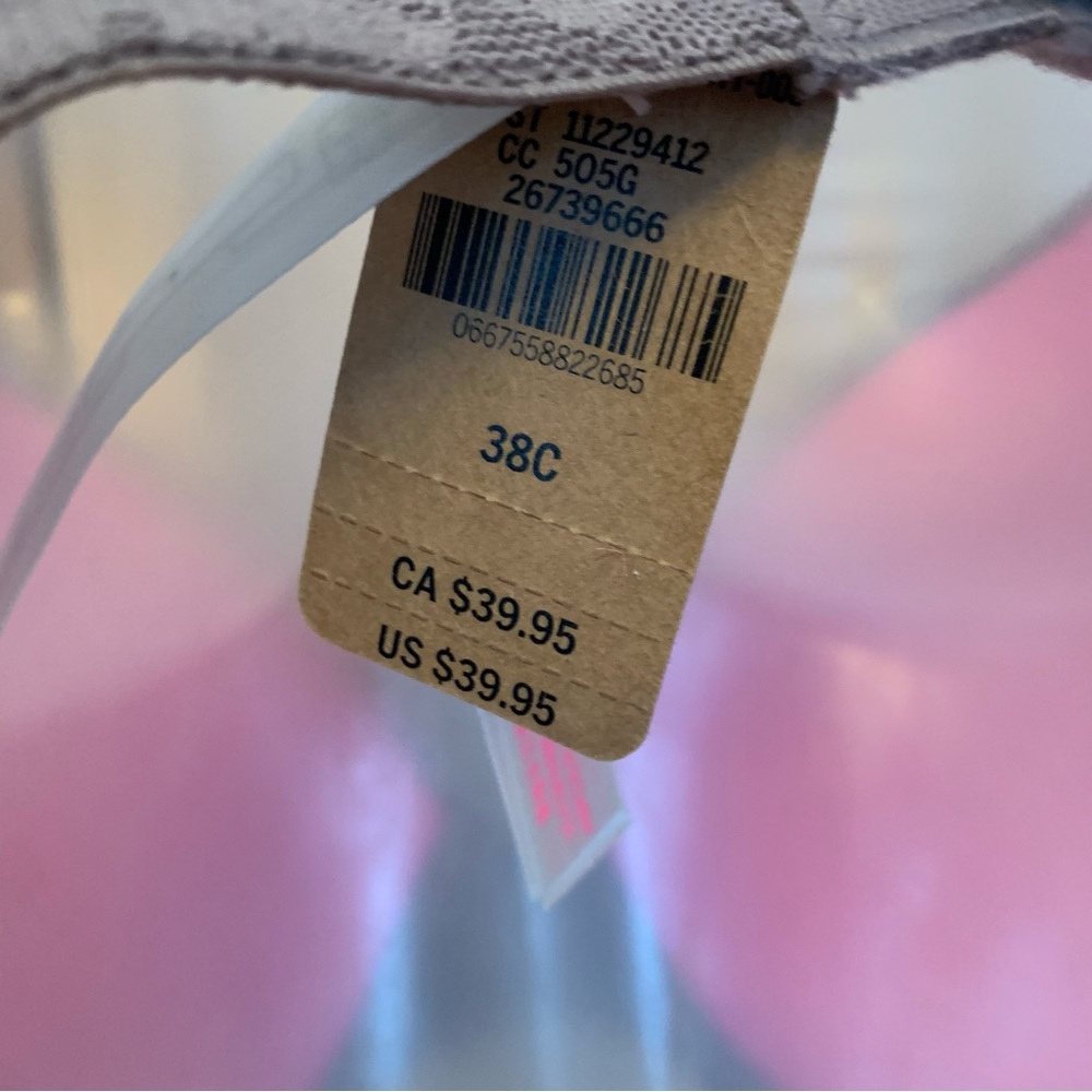 VS PINK wear everywhere push up bra NWT - Picture 3 of 5